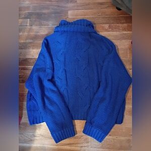 Blue Cable‑Knit Sweater – Size L